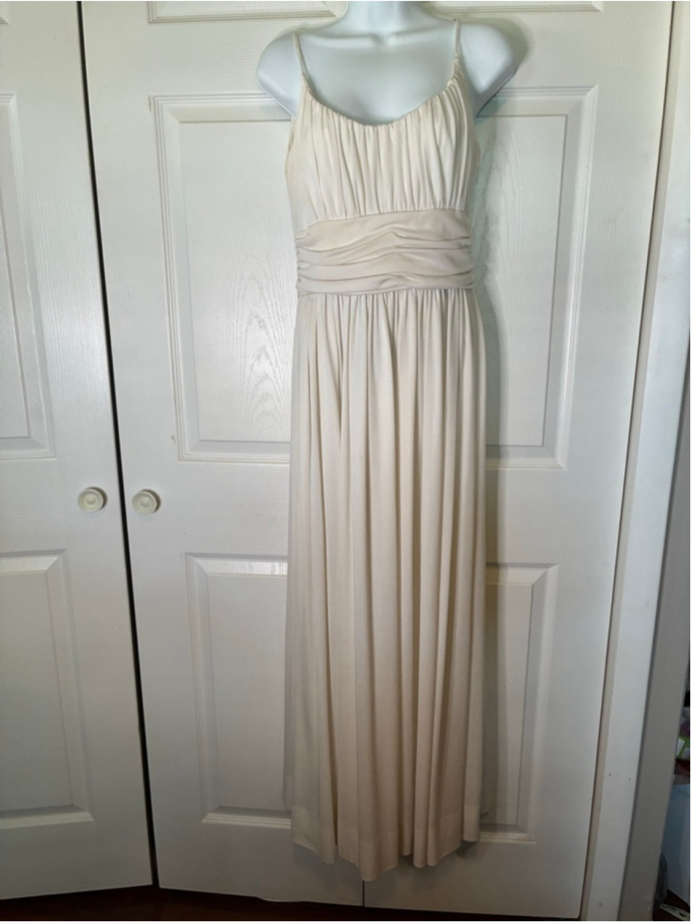 Women's Romantica by Victor Costa White Maxi Dress - Picture 4 of 7